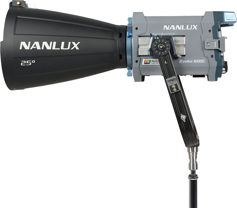 NANLUX Evoke 600C LED Full-color Spot Light with trolley case