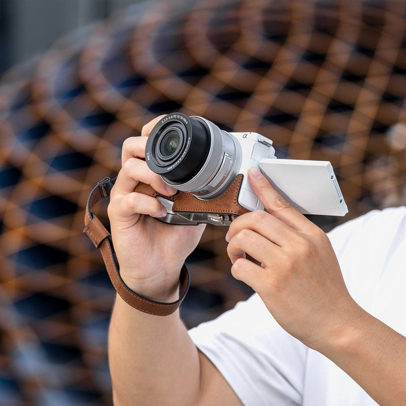 SMALLRIG 4889 LEATHER CASE KIT FOR SONY ZV-E10 II BROWN