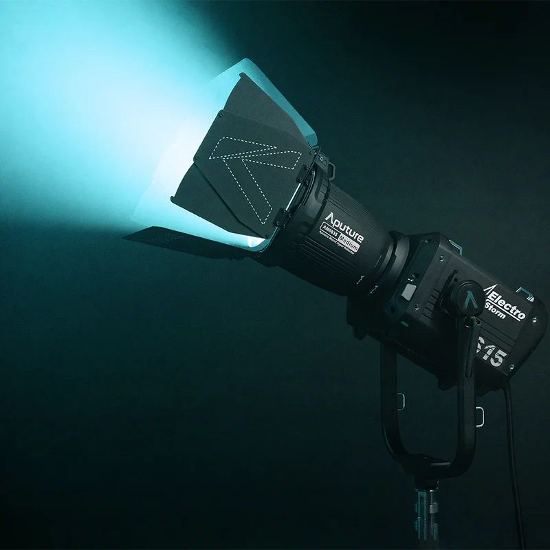 APUTURE ELECTRO STORM CS15 BARE LEADS